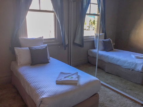 Commercial Hotel Motel Lithgow - Maitland Accommodation 3