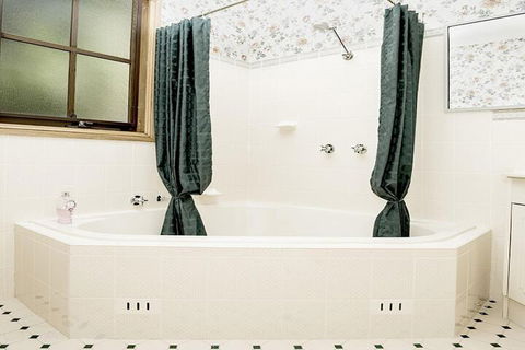 Kalimna Spa Room - Maitland Accommodation 2