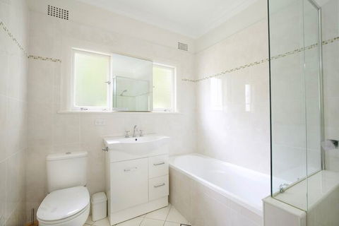Scarletts - Maitland Accommodation 2