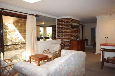 Rosella Retreat - Maitland Accommodation 1