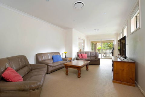 Refresham - Maitland Accommodation 7