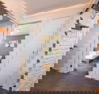 Triggerplant 4 - Maitland Accommodation