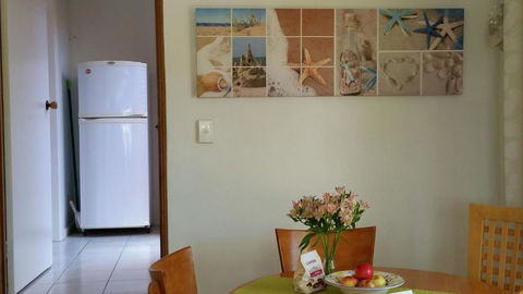 Alexandra Headland - Maitland Accommodation 3
