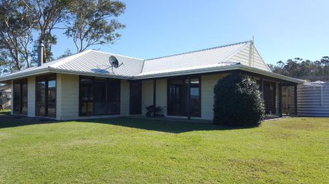 Molly Morgan Vineyard - Maitland Accommodation 2