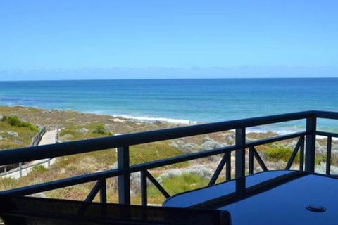 Caravel Beach House Mandurah - Maitland Accommodation 5