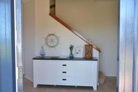 Caravel Beach House Mandurah - Maitland Accommodation 7