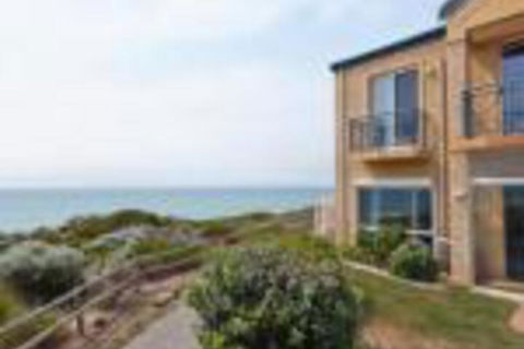 Caravel Beach House Mandurah - Maitland Accommodation 0