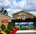 Gin Gin Village Motor Inn Motel - Maitland Accommodation