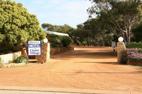 Hopetoun Motel & Chalet Village - Maitland Accommodation 5