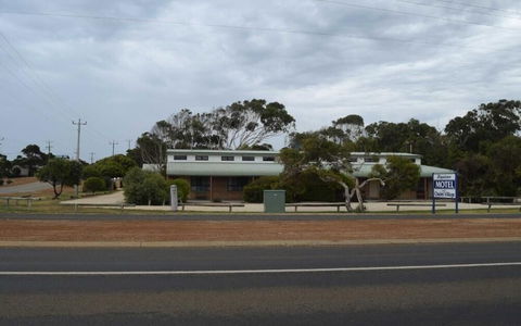 Hopetoun Motel & Chalet Village - Maitland Accommodation 0