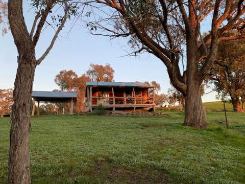 Gaddleen Grove Cottages - Maitland Accommodation 4