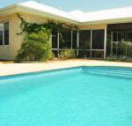 Halls Head Holiday Home - Maitland Accommodation