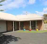 Stylish 2 Bedroom Unit - Maitland Accommodation