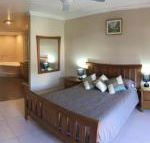 Huge House on the Grand Canal - Maitland Accommodation