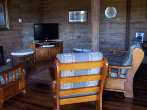 Drumreagh Bed & Breakfast Cabins - Maitland Accommodation 1
