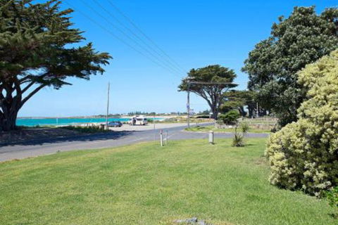 Beach Break - Maitland Accommodation 1