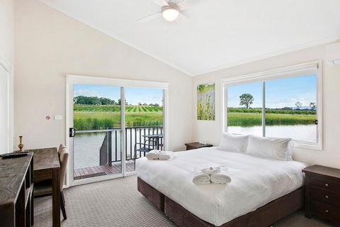 The Lake House At 201 - Maitland Accommodation 4
