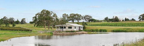 The Lake House At 201 - Maitland Accommodation 1