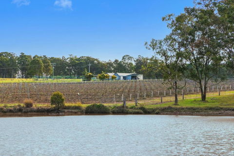 Ironbark Villa 6 - Maitland Accommodation 1