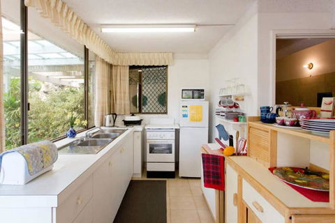 Beach Haven Studio - Maitland Accommodation 3