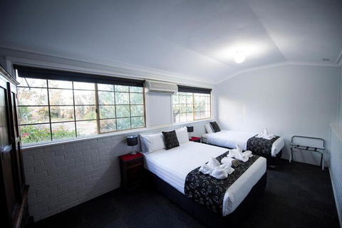 The Old Convent Dalwallinu - Maitland Accommodation 6