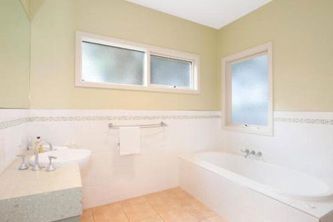 Felicity - Maitland Accommodation 3