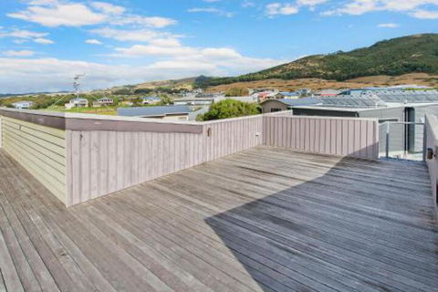 Felicity - Maitland Accommodation 7