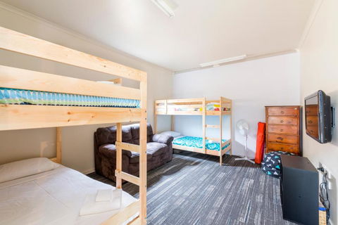 Bruce & Lolas - Maitland Accommodation 6
