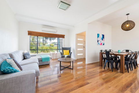 Bruce & Lolas - Maitland Accommodation 4