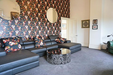 Ozone Tower - Maitland Accommodation 5