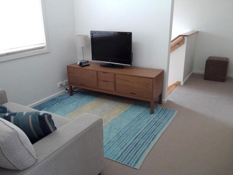 Beachcomber - Maitland Accommodation 3