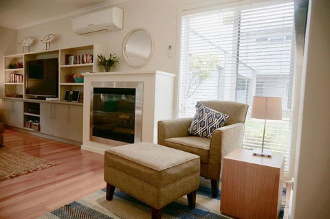 Beachcomber - Maitland Accommodation 6