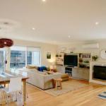 Beachcomber - Maitland Accommodation 0