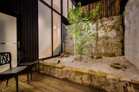 White Room Apartments - Maitland Accommodation 3