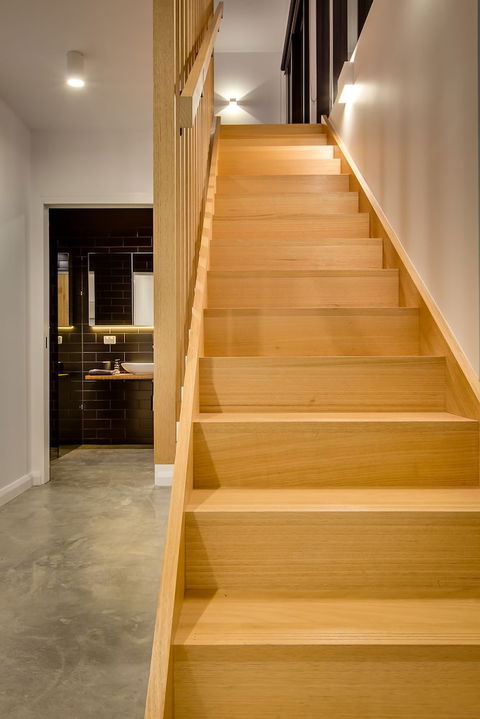 White Room Apartments - Maitland Accommodation 1