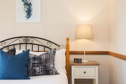 Windsors Edge Cottage Rothbury - Maitland Accommodation 6