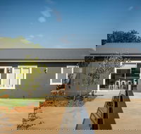 Kirsten Accommodation Parkes - Maitland Accommodation