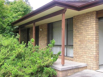 Pin High - Maitland Accommodation 0