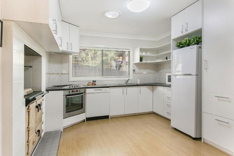 Sunflower Cottage - Maitland Accommodation 5