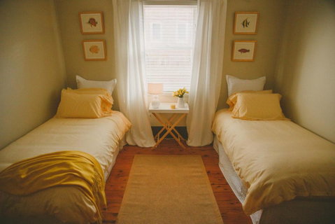 Apple Cottage Orange NSW - Maitland Accommodation 6