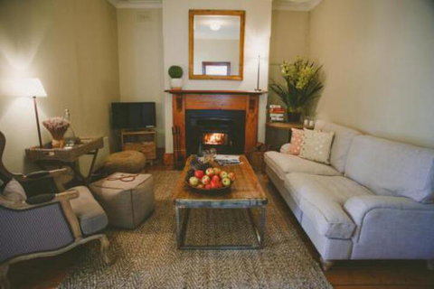 Apple Cottage Orange NSW - Maitland Accommodation 0