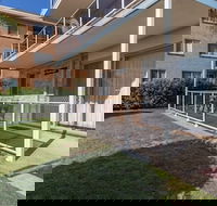 Castaways Unit 1 17 Shoal Bay Road - Maitland Accommodation