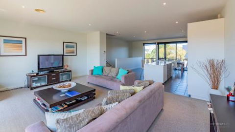 Five Shell - Maitland Accommodation 3