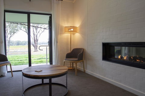 Balgownie Estate Winery Retreat & Restaurant - Maitland Accommodation 1