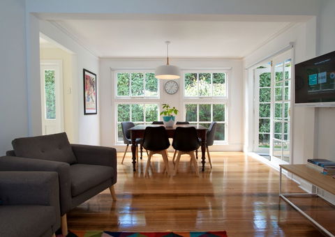 Strahan House - Maitland Accommodation 5