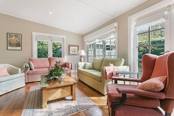 Lynton Cottage - Maitland Accommodation 0