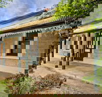 Pembury Cottage - Maitland Accommodation