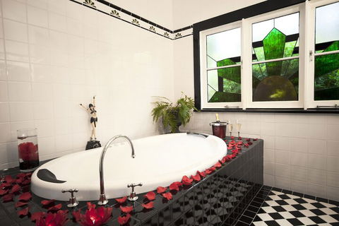 The Gatsby - Maitland Accommodation 1