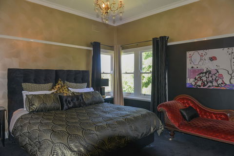 Chatelaine Valley Views - Maitland Accommodation 5