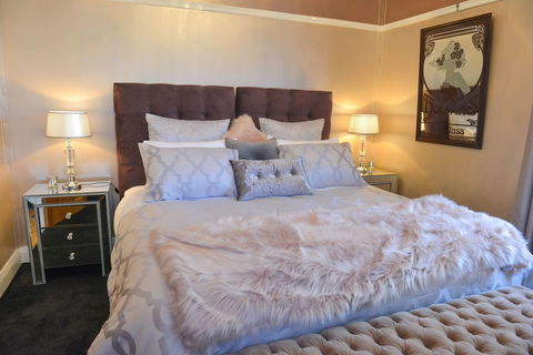 Chatelaine Valley Views - Maitland Accommodation 2